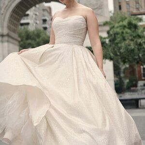 Maggie Sottoro Anniston Wedding dress